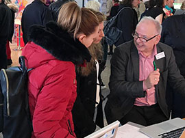 Unser Schulleiter Herr Benndorf erläutert das Lernsystem FlexiBil