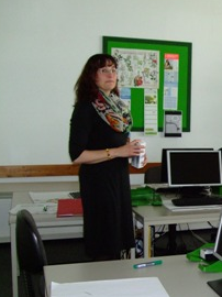 Frau Rikert im Workshop